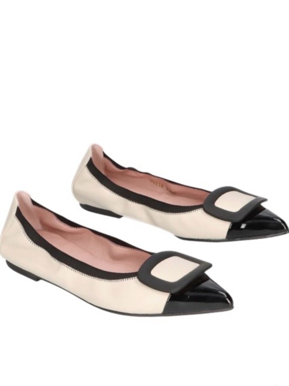 Pretty Ballerinas Cream and Black Pointed Toe Flats
